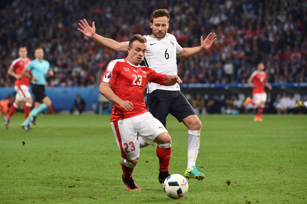سويسرا تنتزع تأهلا تاريخيا للدور الثاني في يورو 2016 بتعادل سلبي مع فرنسا