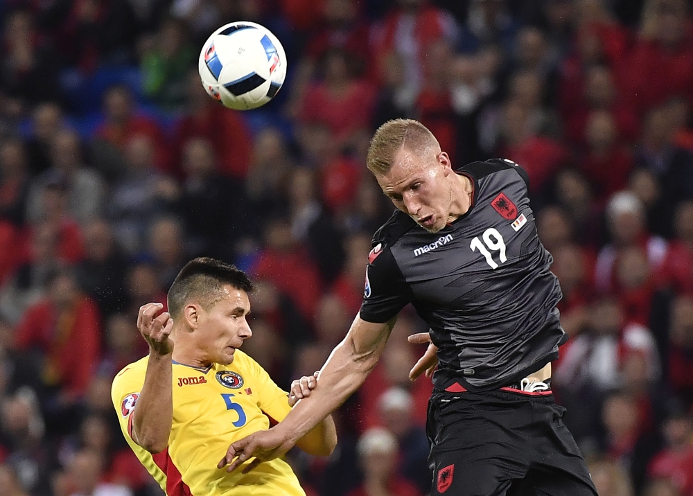 رأس ساديكو تطيح برومانيا وتحافظ على أمل ألبانيا بفوز تاريخي في يورو 2016