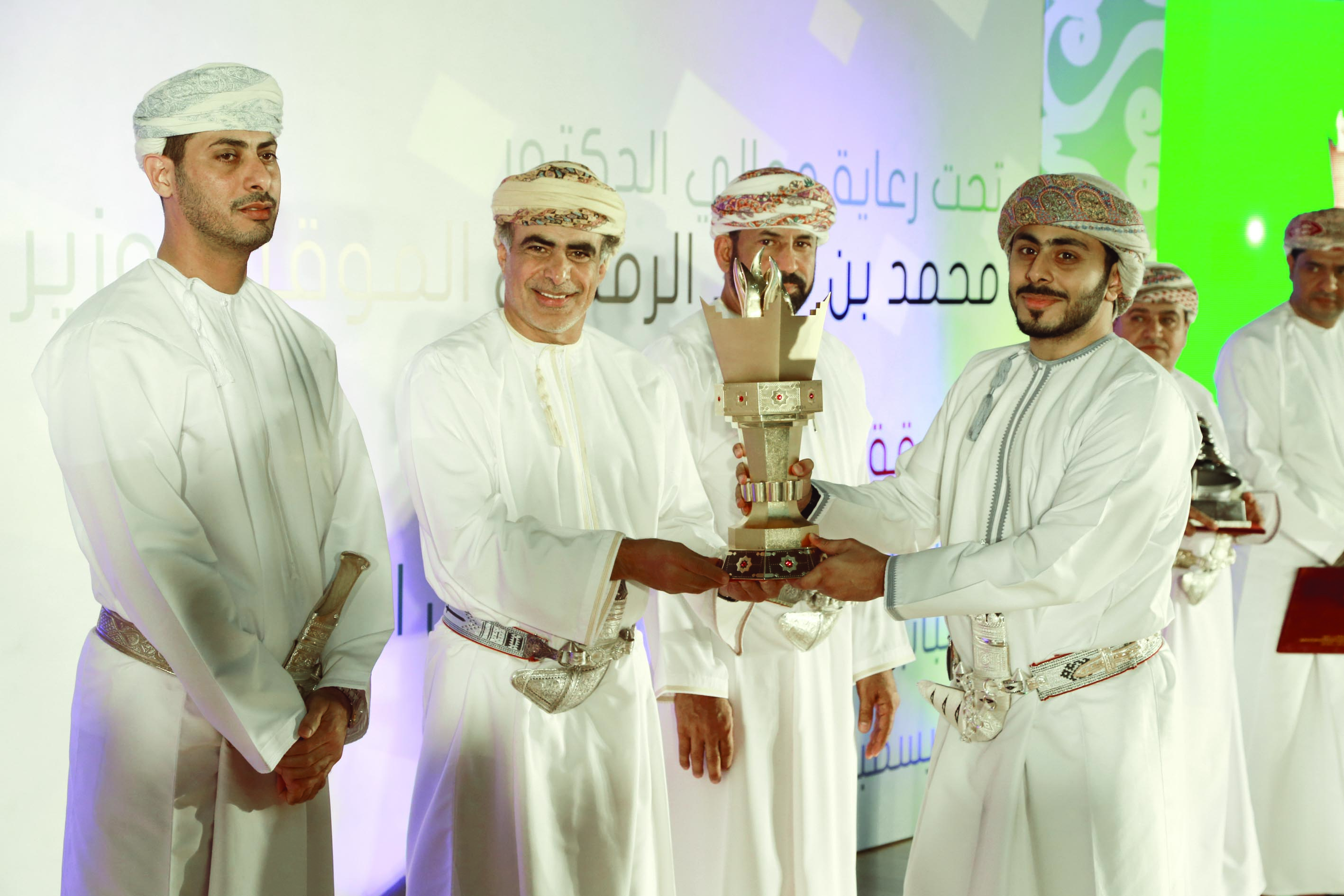 بدء تسليم ملفات الأندية لكأس جلالته للشباب للعام 2015