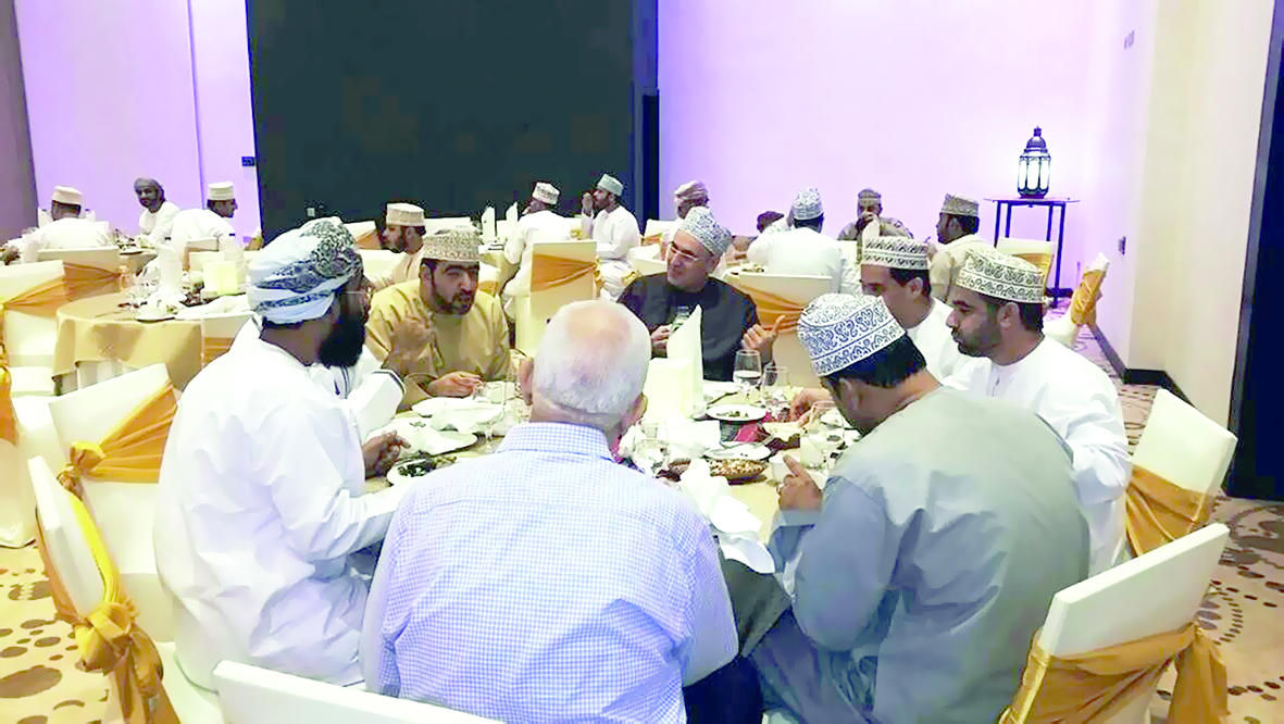 كهرباء مجان تنظم حفل افطار لموظفيها