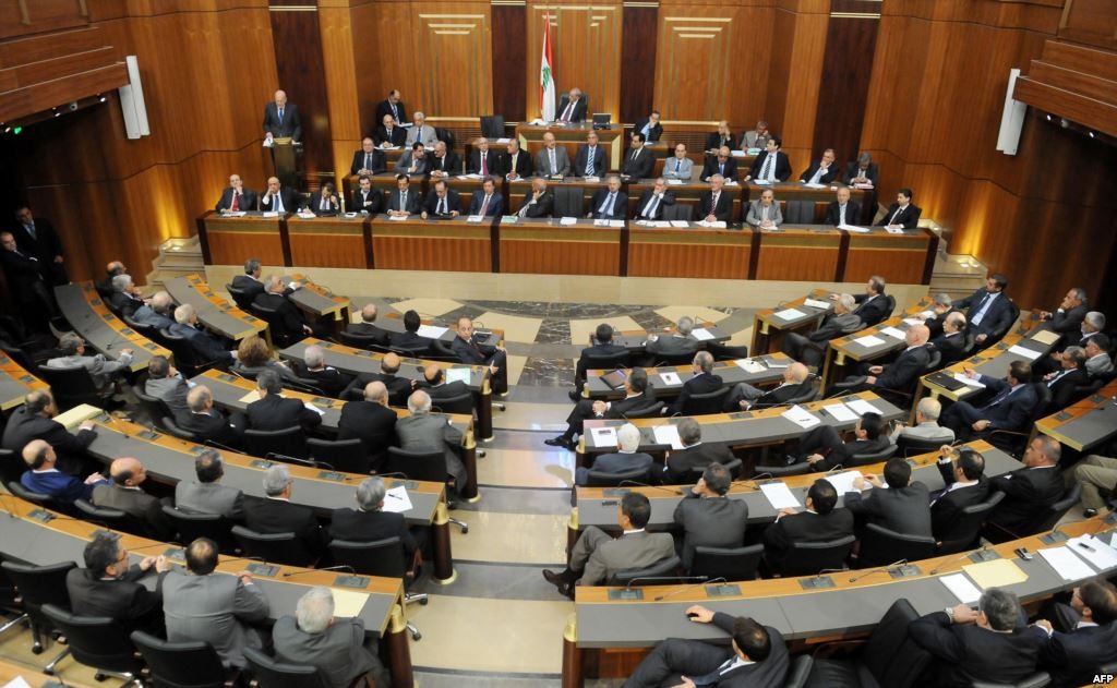 البرلمان اللبناني يفشل للمرة 41 في انتخاب رئيس جديد للبنان
