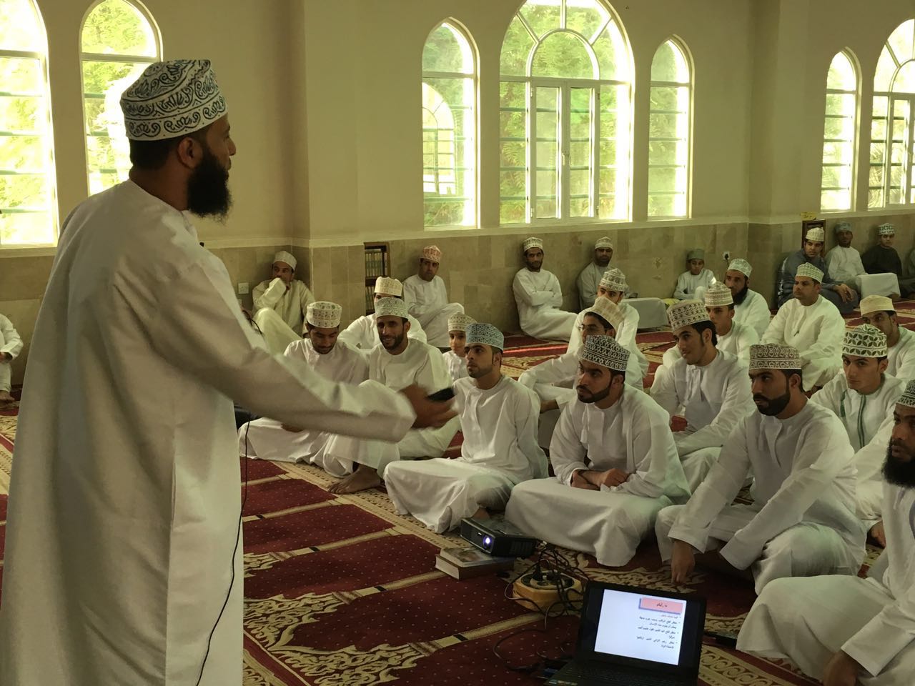 سلسلة دروس "تحديات تواجه الثقافة الإسلامية" بجامع المسفاة بالرستاق