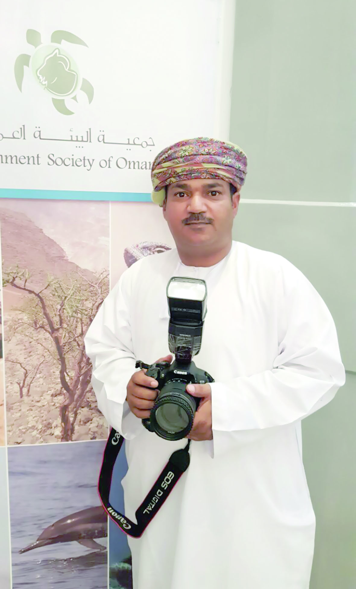 شباب عمانيون يدخلون عالم الاعلام من خلال اليوتيوب