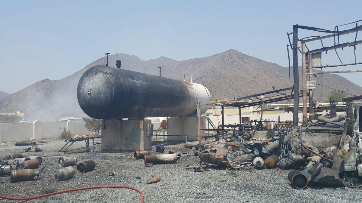 Oman firefighters put out gas cylinder blaze