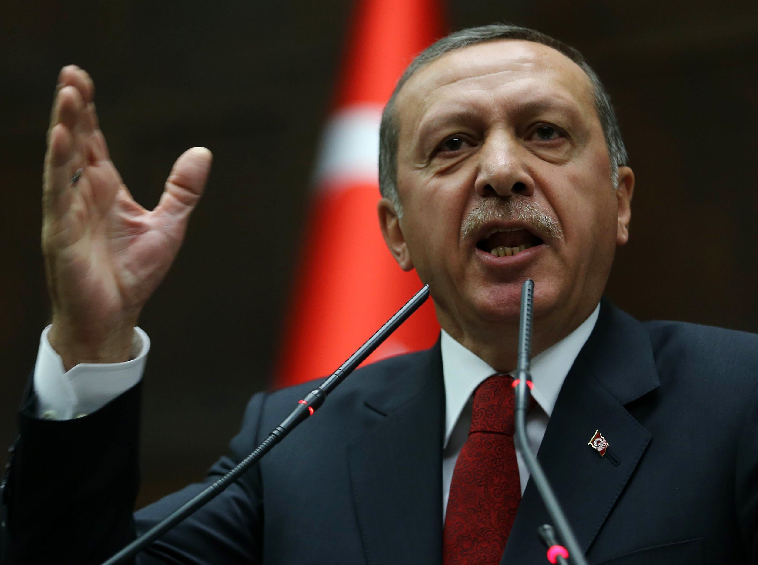 Turkey's parliament passes law to restructure judiciary, bolstering Erdogan