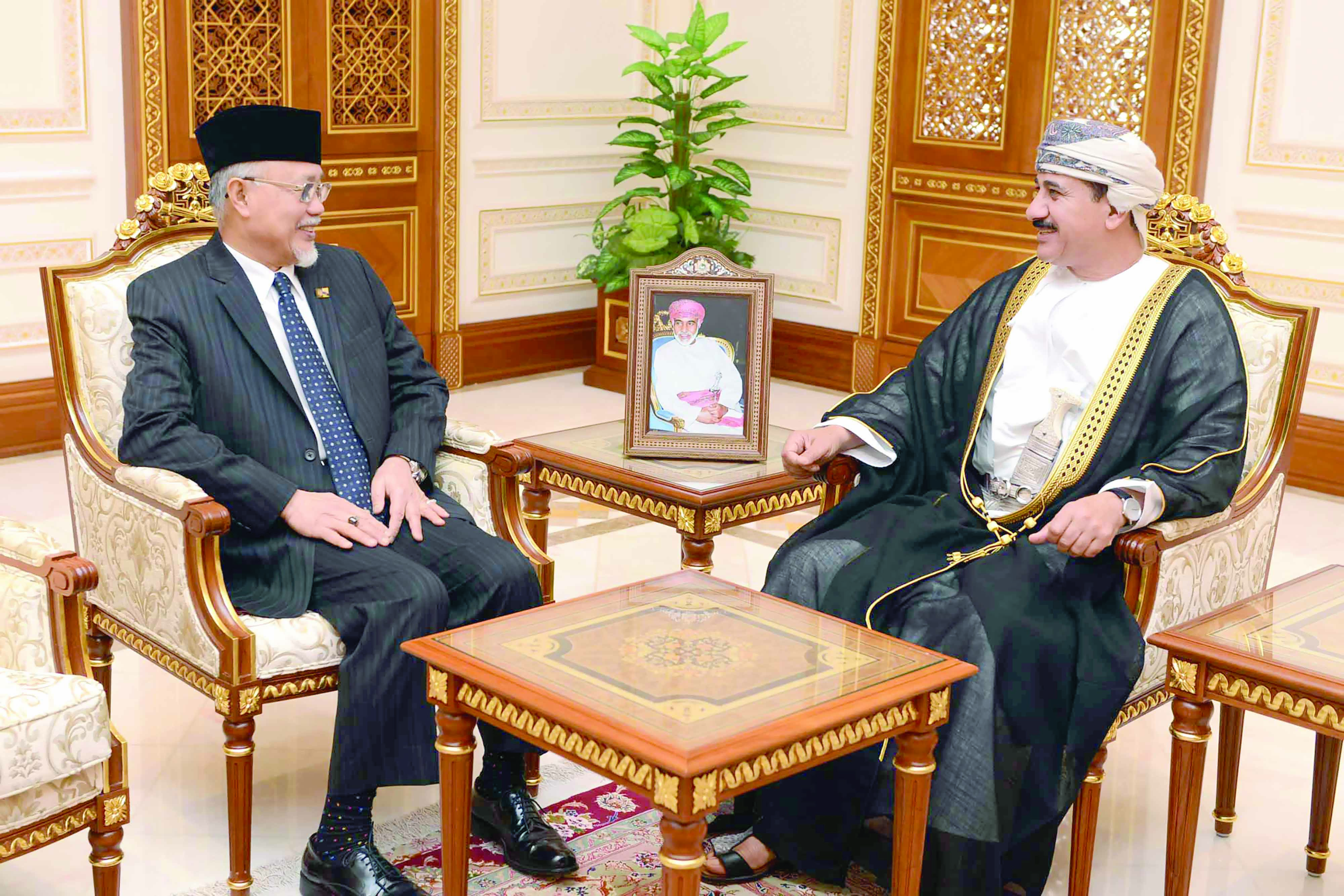 النعماني يستقبل سفير بروناي دار السلام