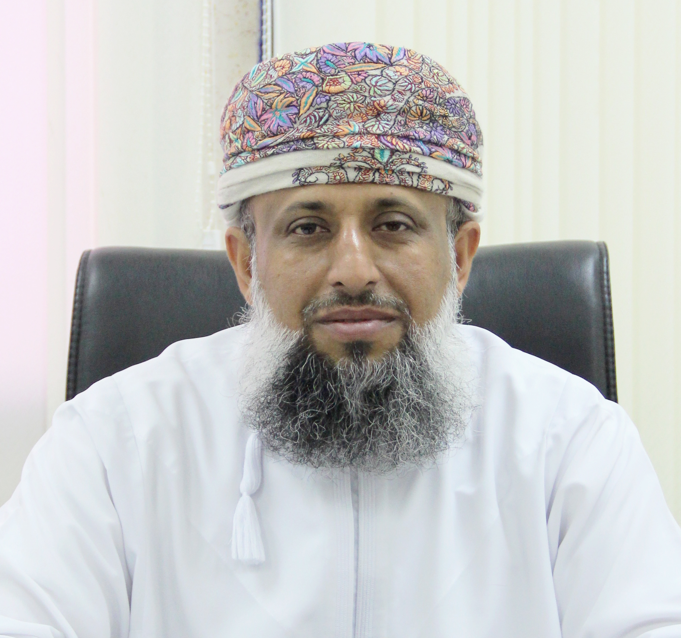 تطبيقية الرستاق تنفذ برنامج توطين الوظائف التدريسية في القرى البعيدة