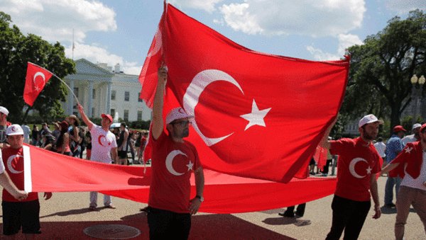 الغاء اجازات كل الموظفين الحكوميين في تركيا