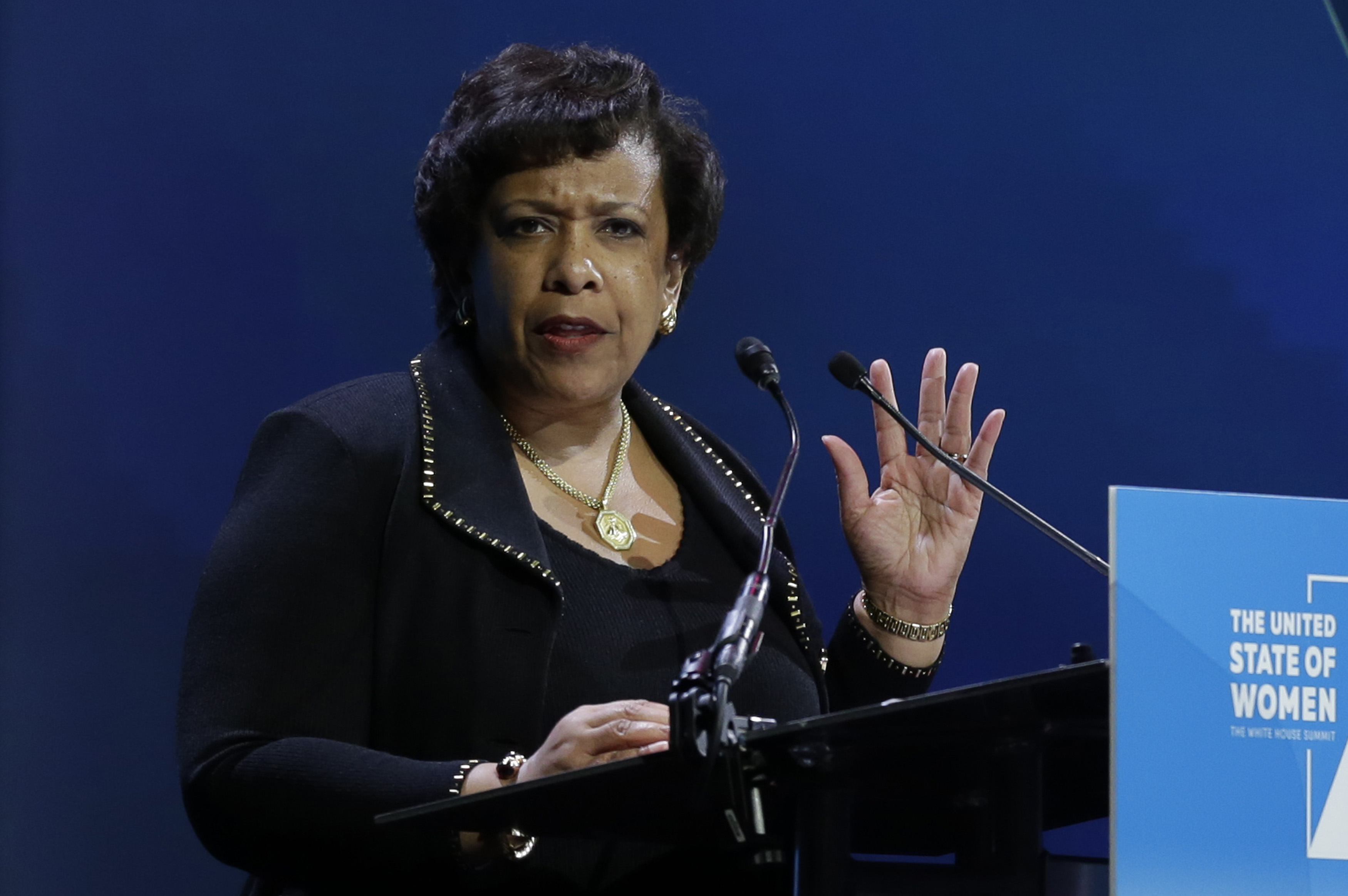 US Attorney General Loretta Lynch to accept FBI findings in Hillary Clinton email probe