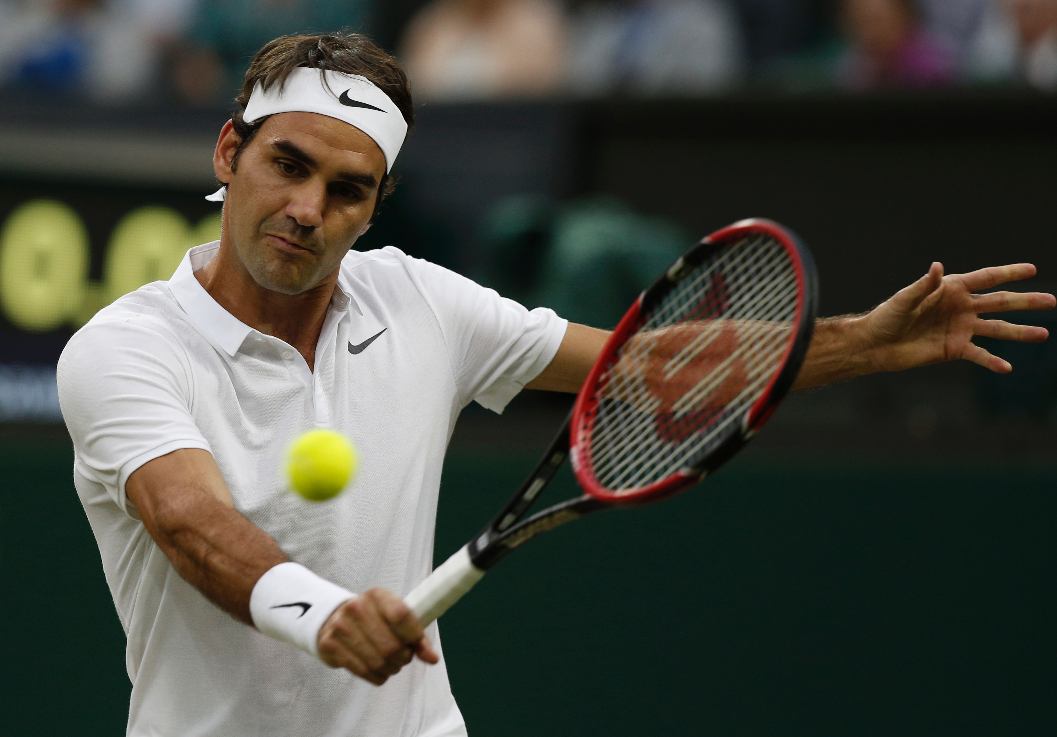 Tennis: Federer sends Evans packing