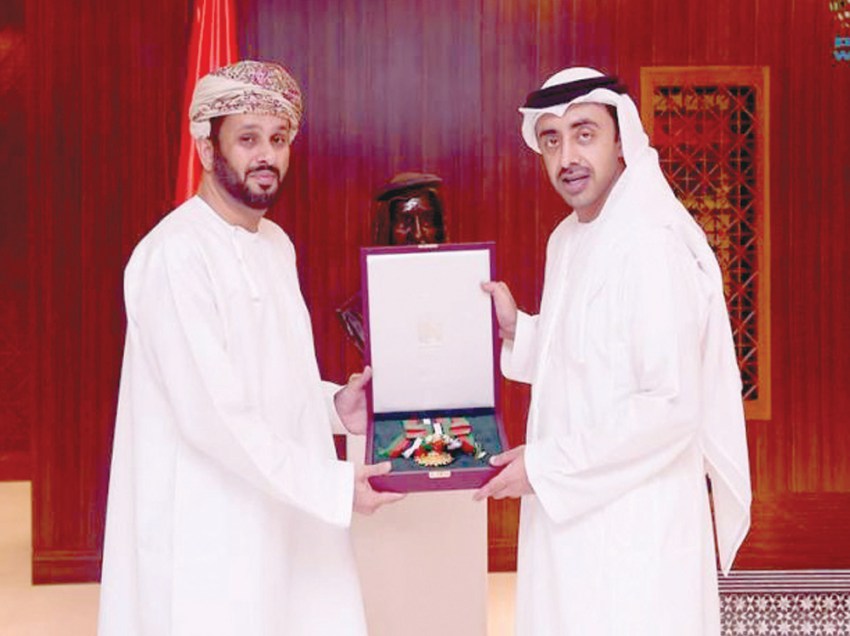 UAE president confers Zayed Second Order on Oman's ambassador