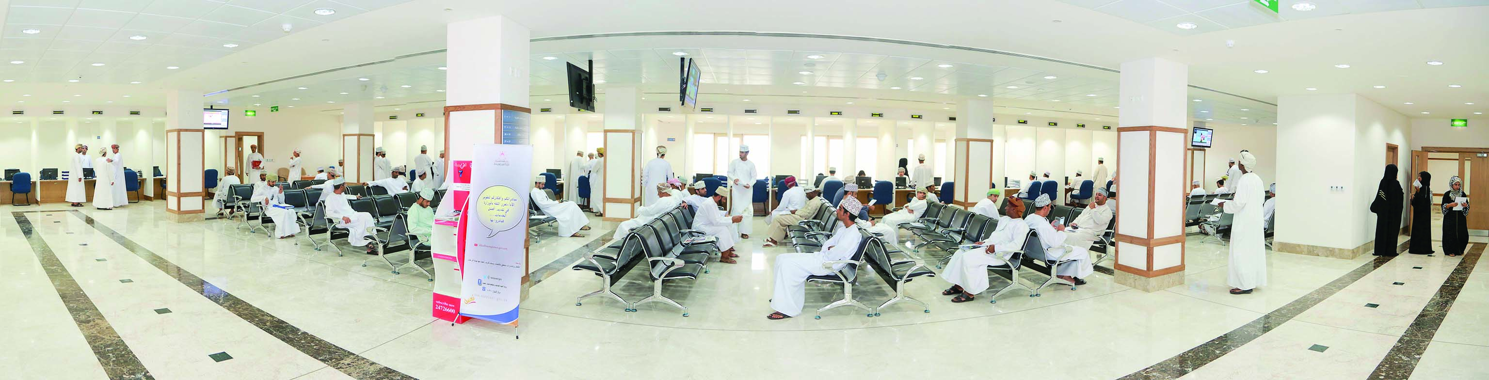 انجازات متتالية تحققها وزارة القوى العاملة