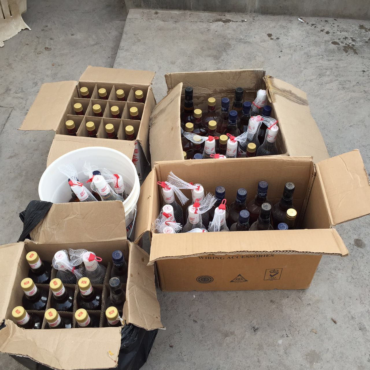 القبض على تاجر مشروبات كحولية في نزوى