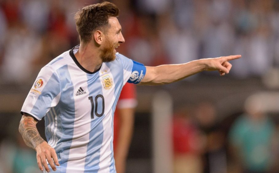 ميسي يقرر العودة إلى صفوف المنتخب الأرجنتيني