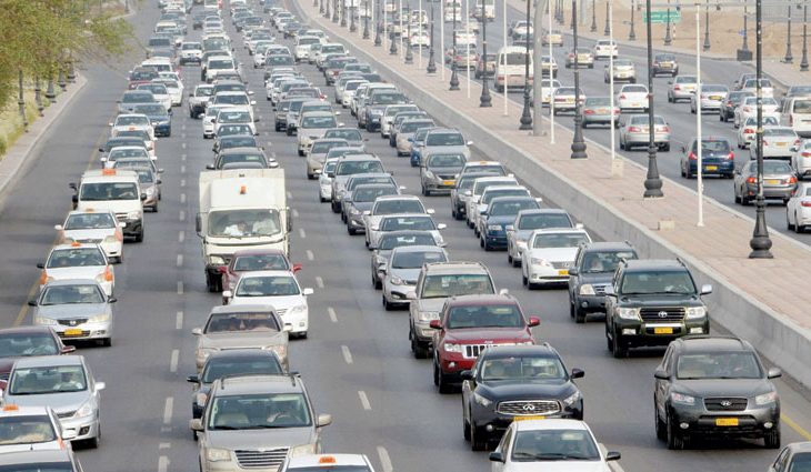 أكثر من 35 ألف مركبة خاصة  مسجلة بالسلطنة حتى نهاية يونيو الماضي