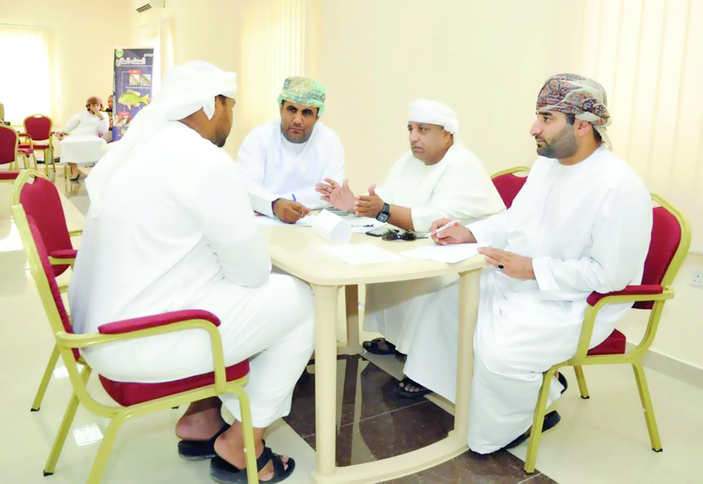 مقال: 
"القـوى العامـلة"