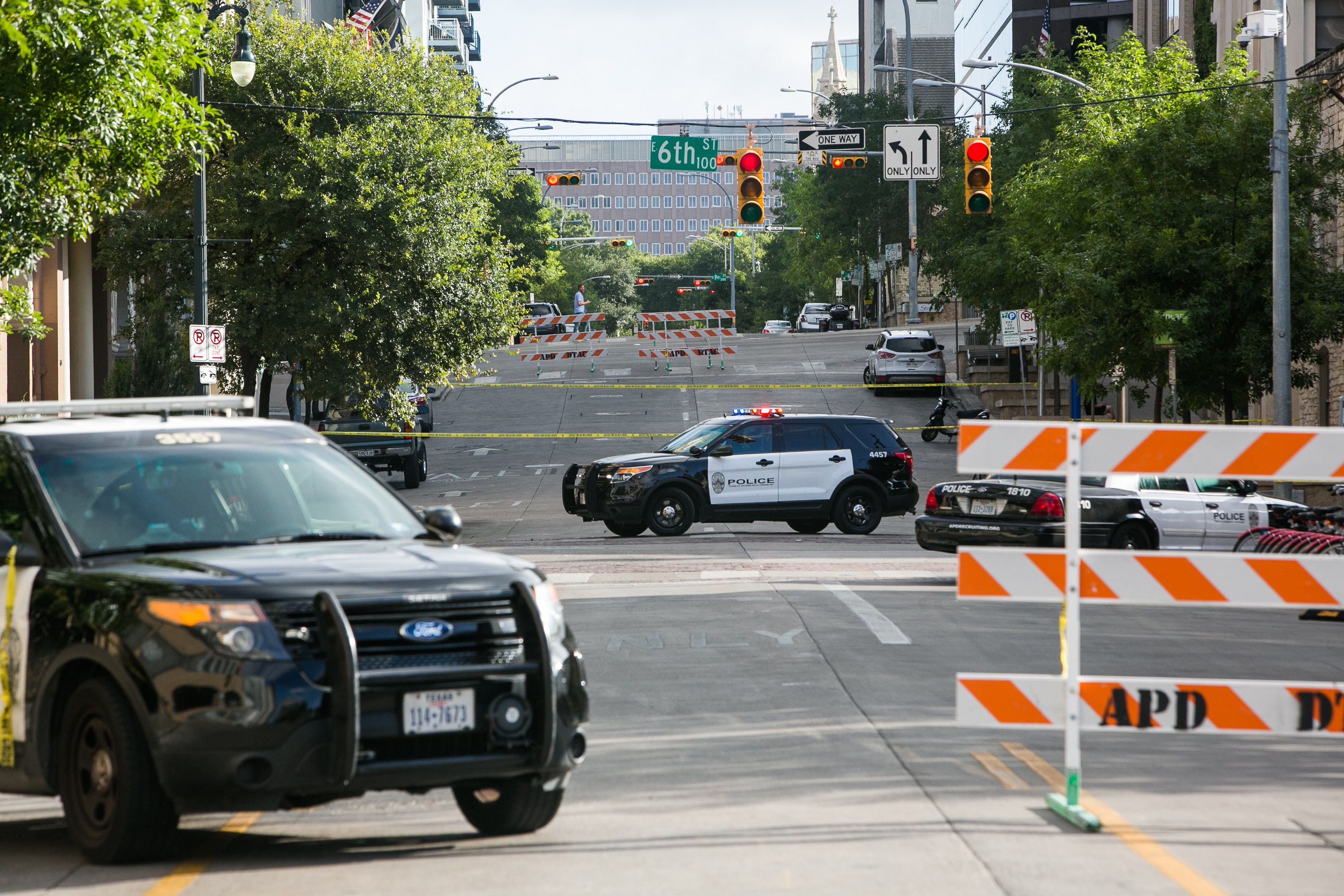 Gunman kills woman, wounds three in Austin, Texas