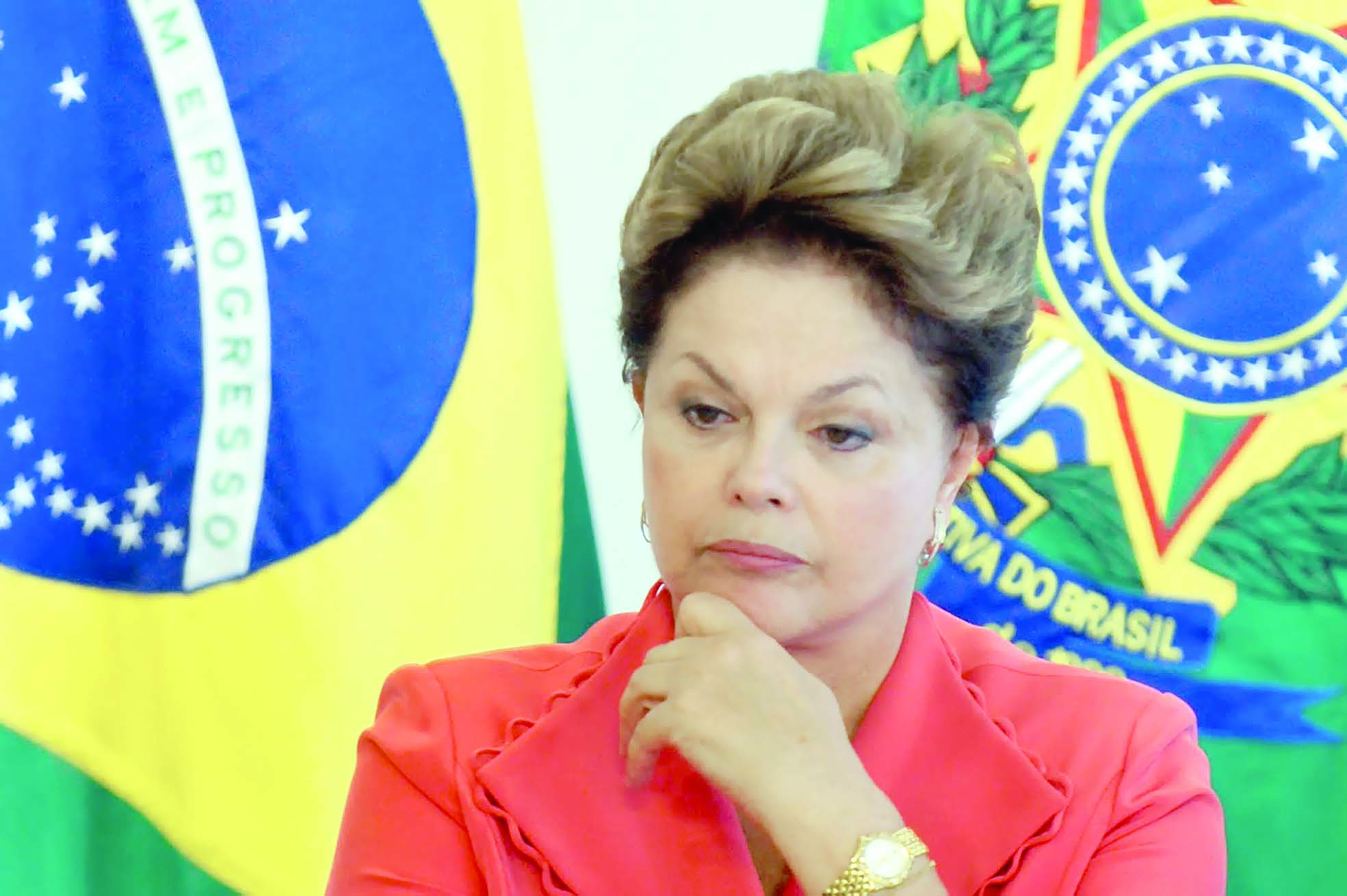 البرازيل : روسيف تترقب مرحلة الحكم الاخير في اقالتها