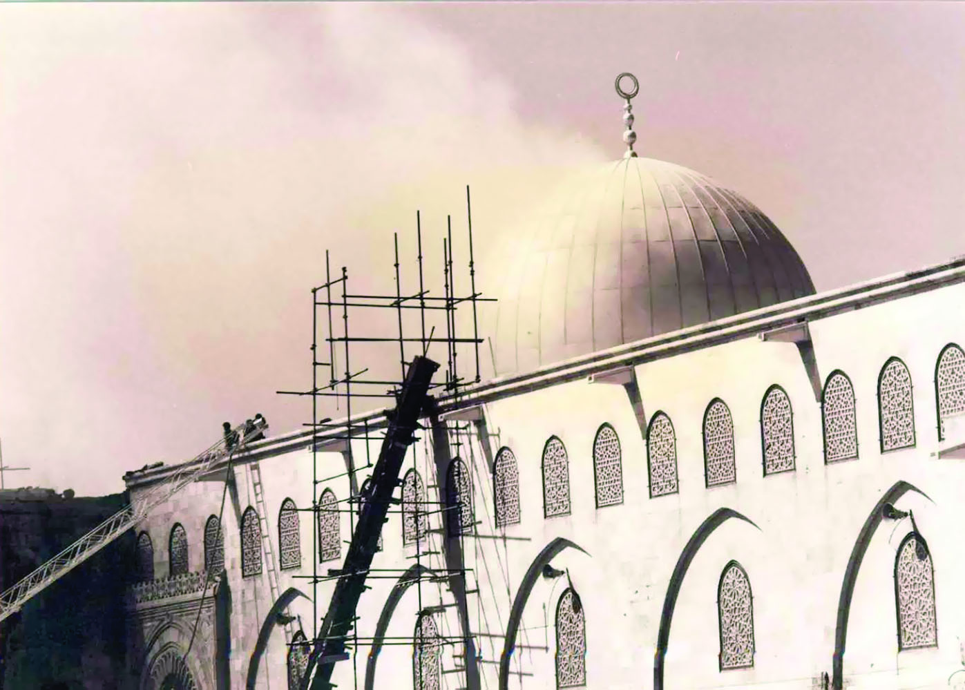 47 عاما على احراق الاقصى المبارك