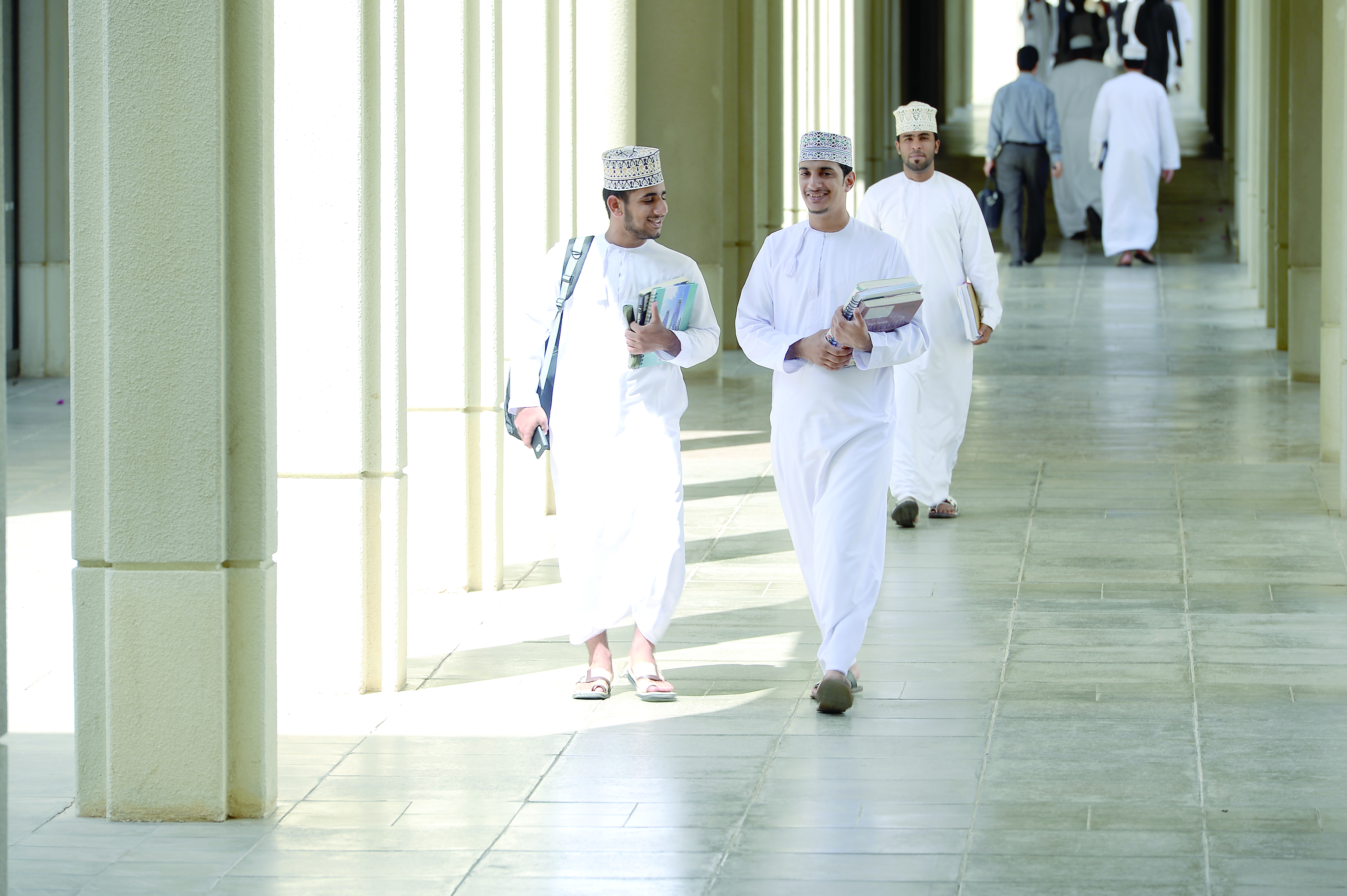 بدء الأسبوع التعريفي بجامعة السلطان قابوس اليوم
