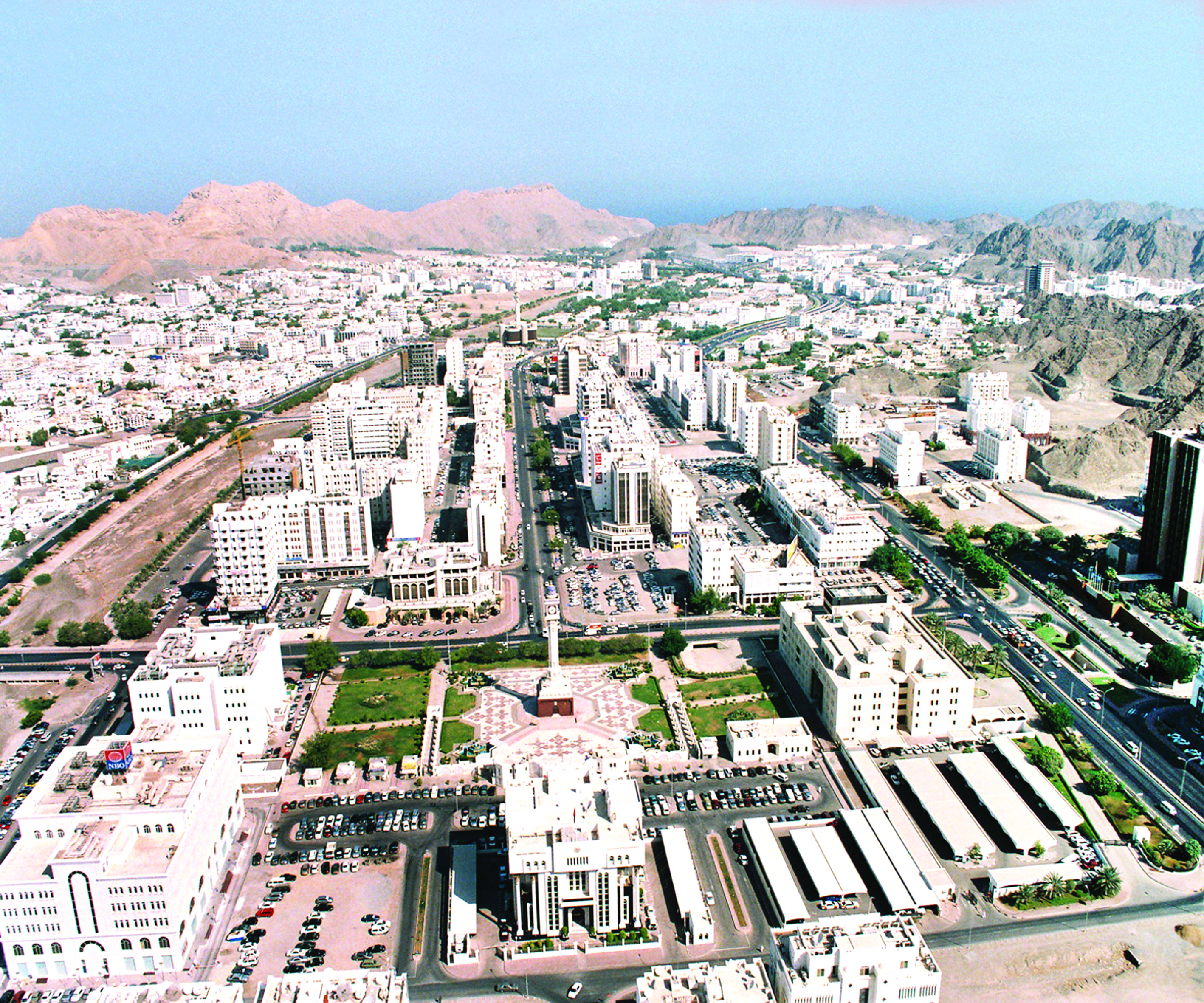 162 مليون ريال عماني  قيمة التداول العقاري بالسلطنة  الشهر الفائت