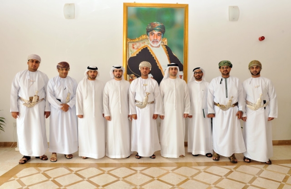 الوفد القضائي الإماراتي يختتم زيارته لمحافظة ظفار