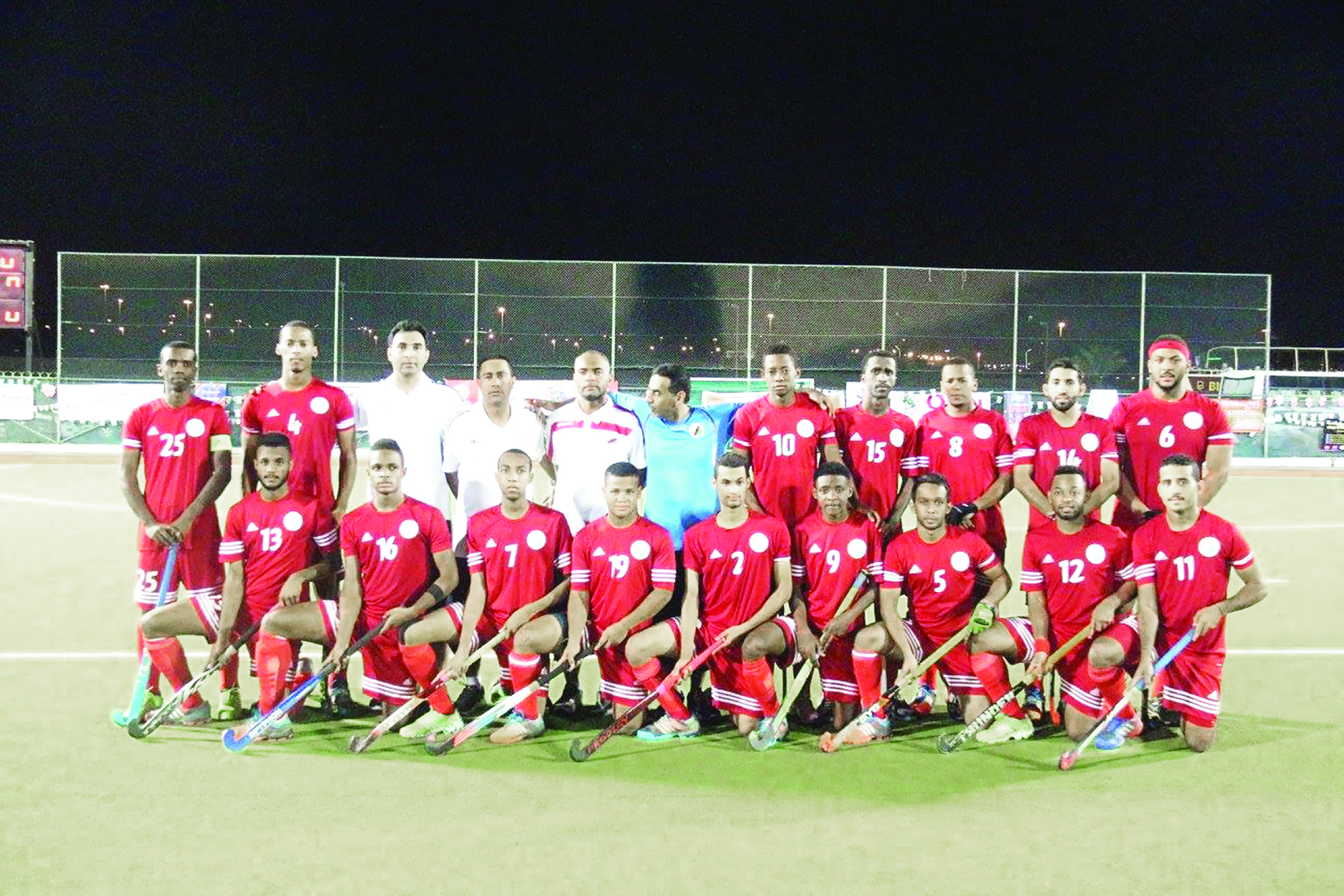 منتخب الهوكي يحط الرحال في أمسفورد الهولندية لإقامة معسكره الخارجي