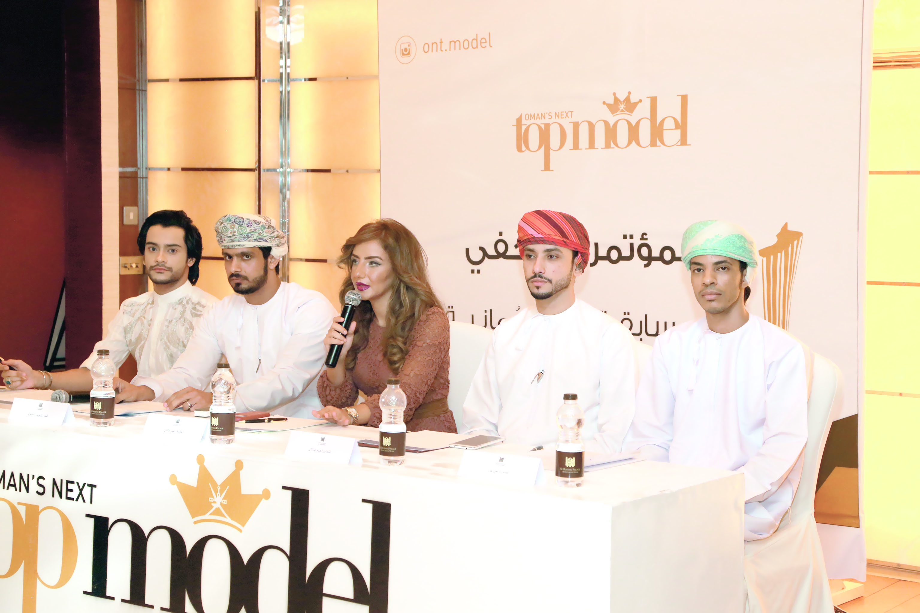 فتح باب التسجيل في مسابقة " نكست توب مودل " لاكتشاف الوجوه العمانية