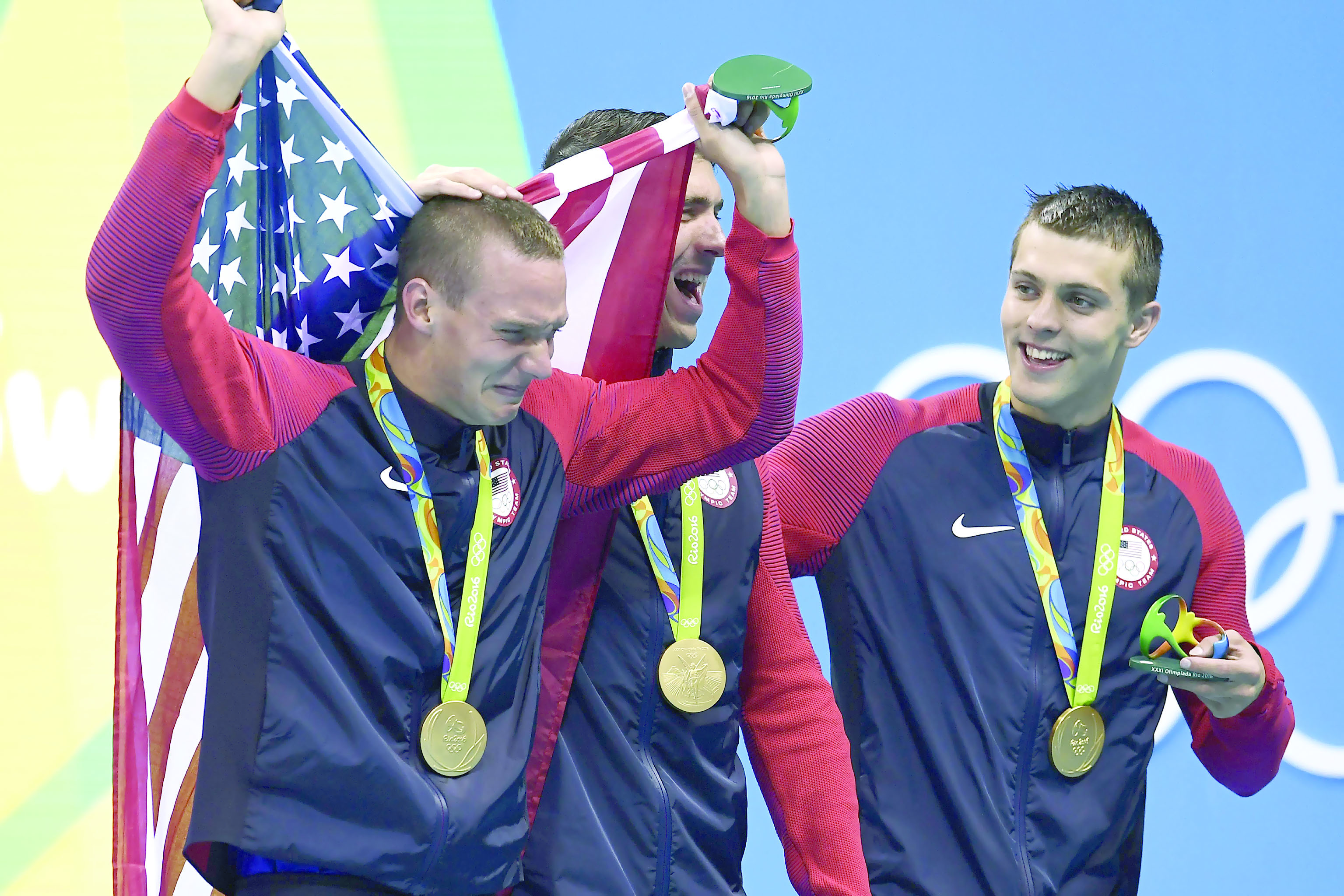 الولايات المتحدة في الصدارة فيلبس يحصد ذهبيته الـ19 في السباحة بيوم الأرقام القياسية