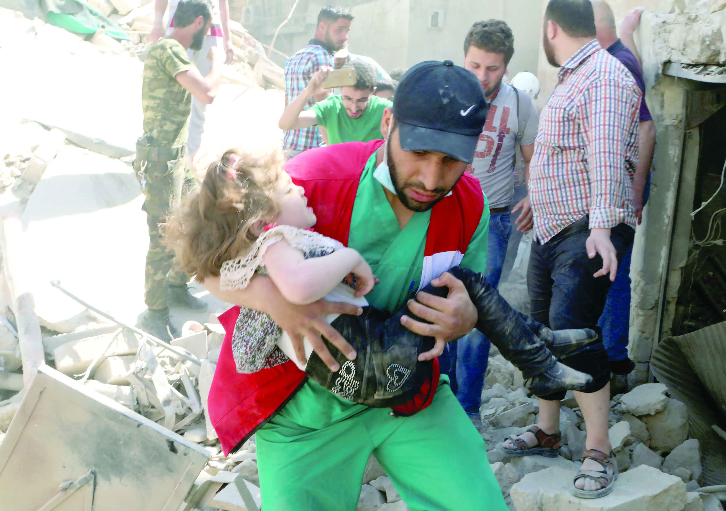 الامم المتحدة تدق ناقوس الخطر :
مليوني شخص معرضون للحصار في حلب