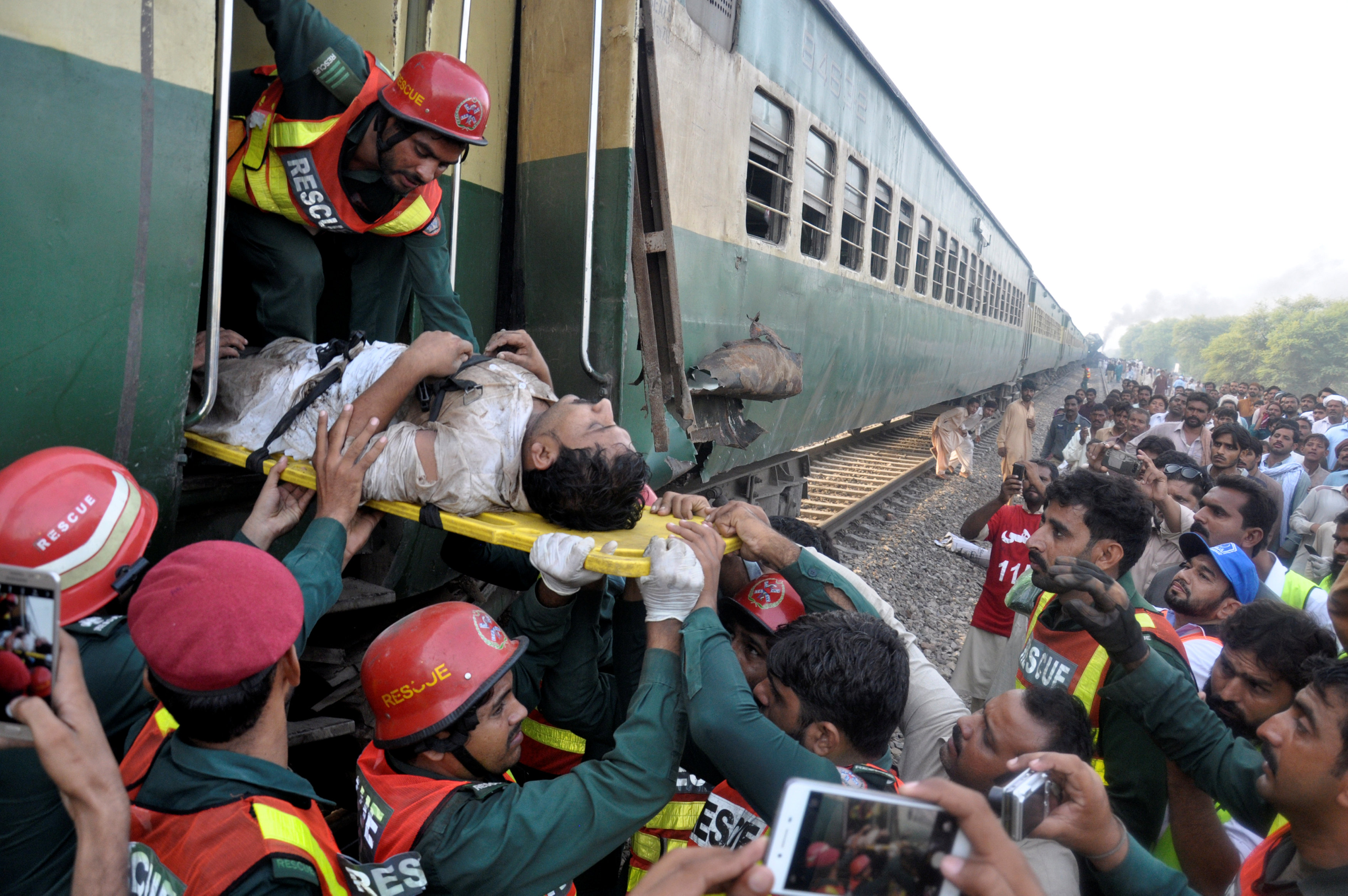 Pakistan train crash kills at least six, injures more than 150
