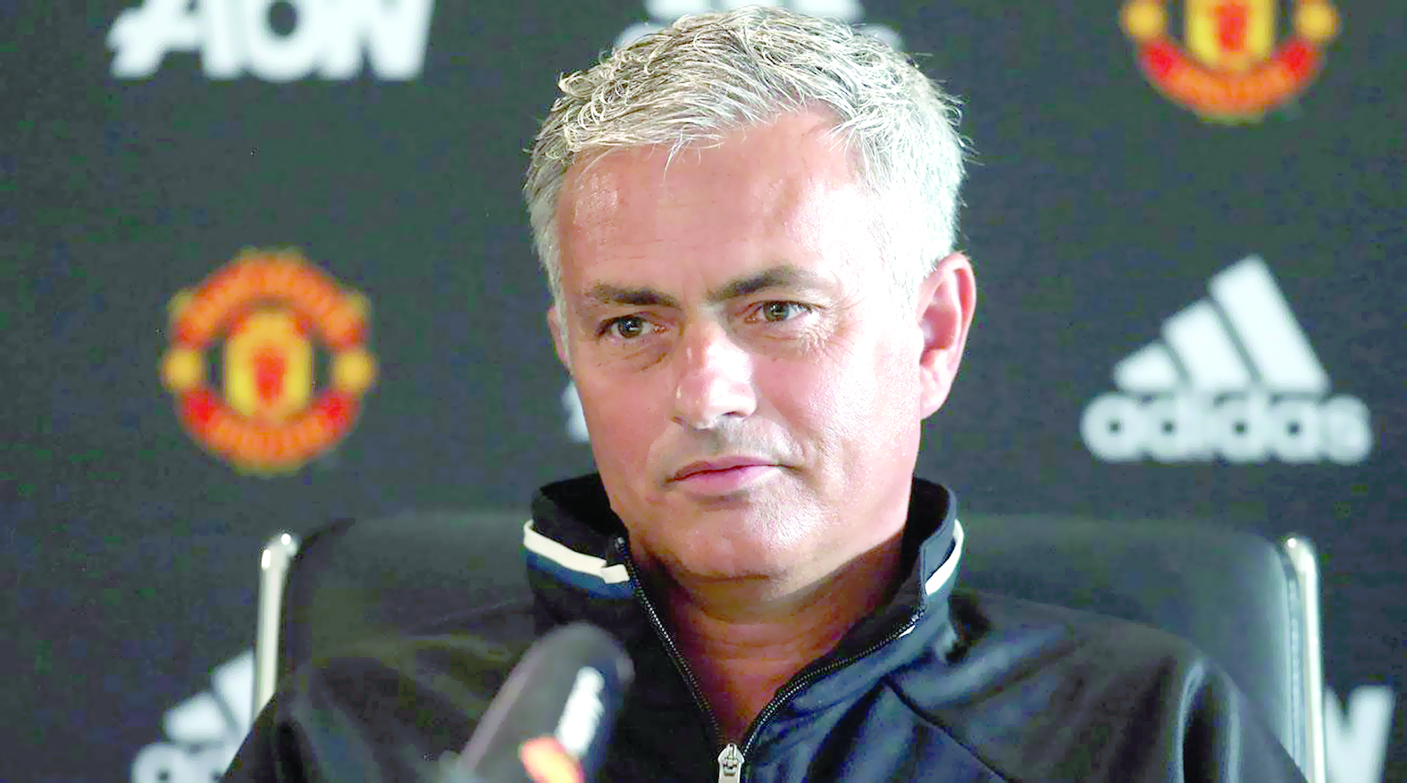 مورينيو لبوجبا: أنسى الـ 115 مليون دولار