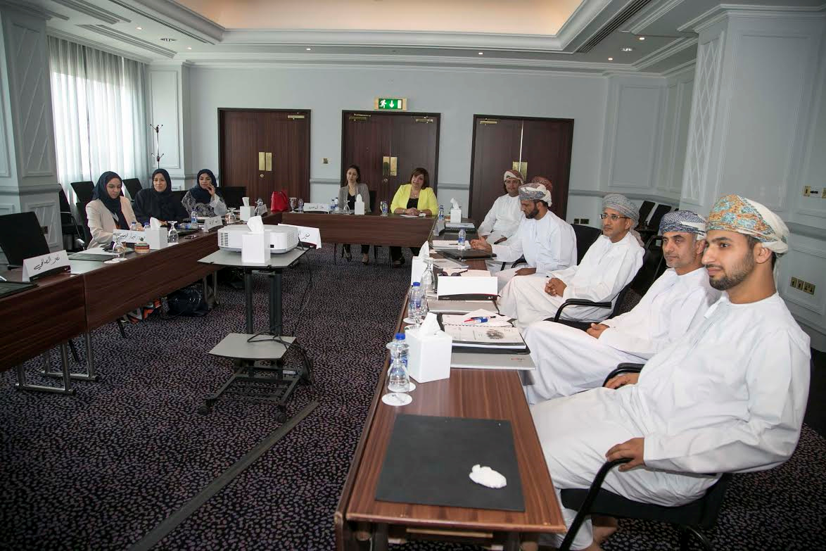 حلقة حول تحديد فجوة الأداء والاحتياجات التدريبية