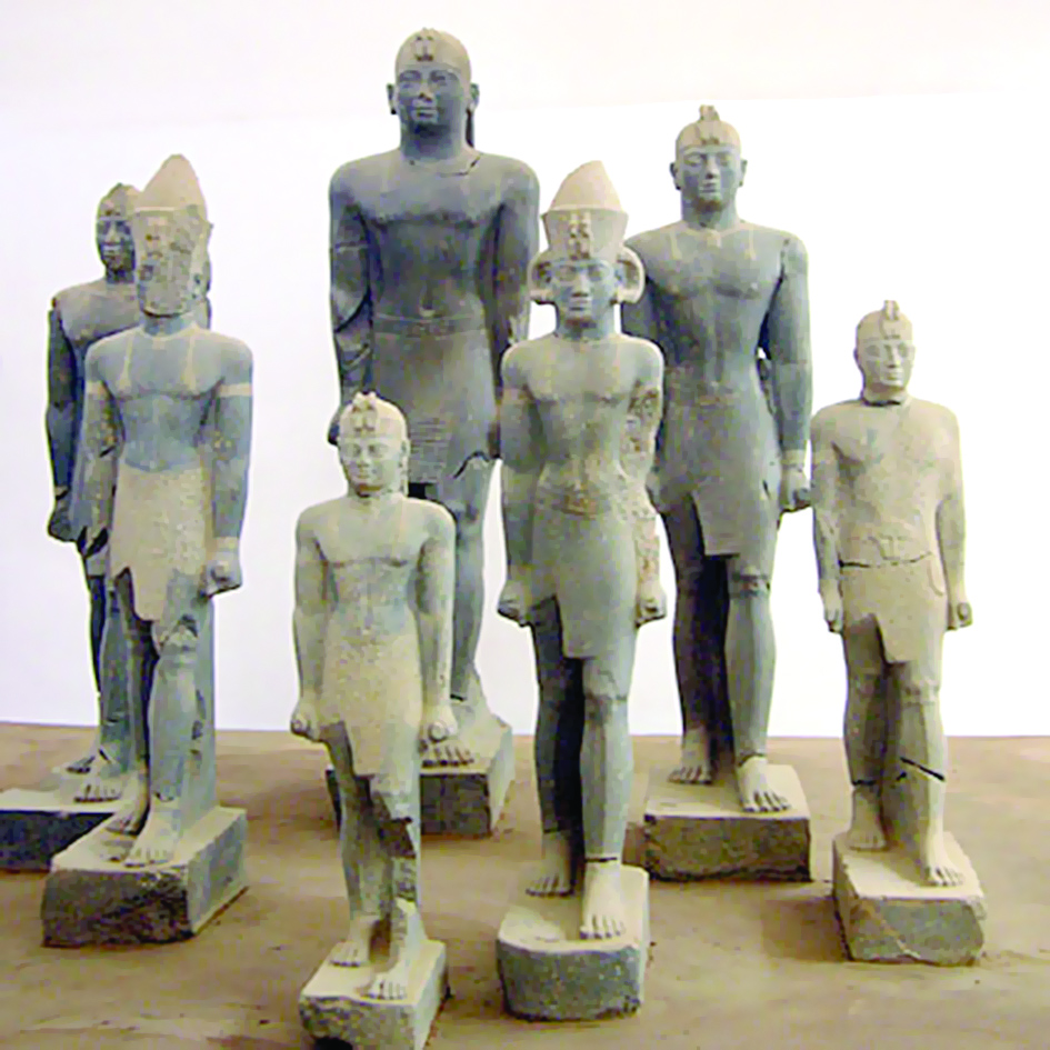 تمثال "امبومبا" يعود إلى وطنه
