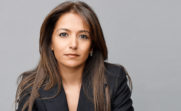 قصة فتاة عمانية مهاجرة .. تشغل منصب رفيع في شركة سعودية