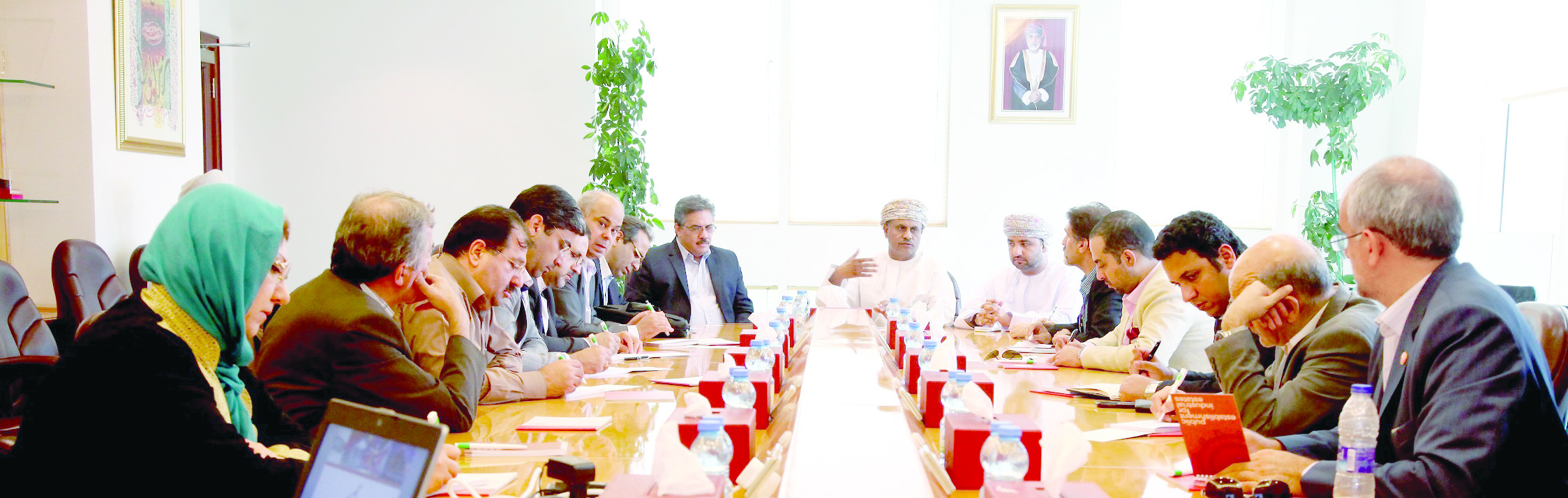 Iranian business delegation in Oman to explore investment opportunities