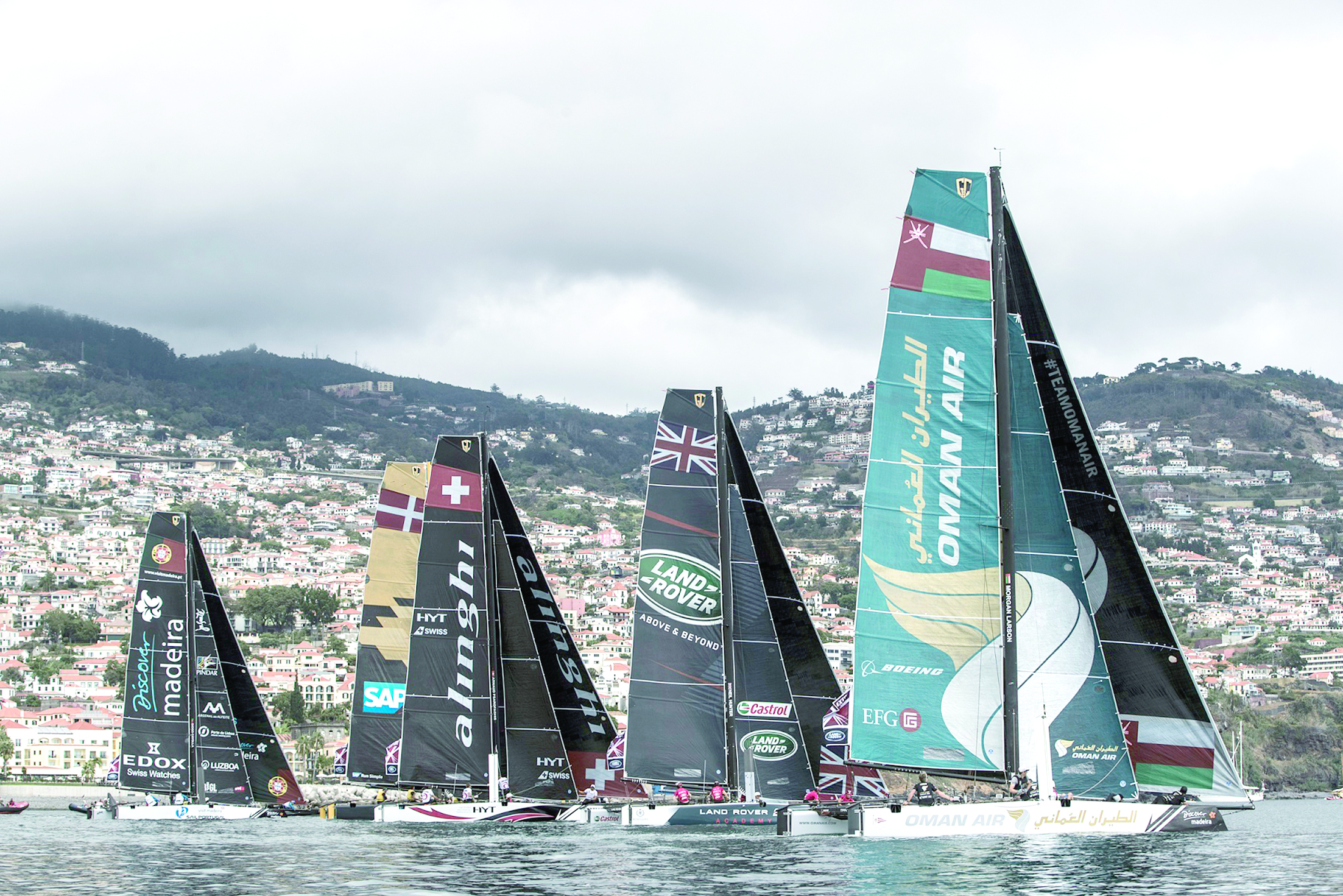 في جولة ماديرا من سباقات الإكستريم الشراعيقارب الطيران العُماني يصعد للمركز الثالث