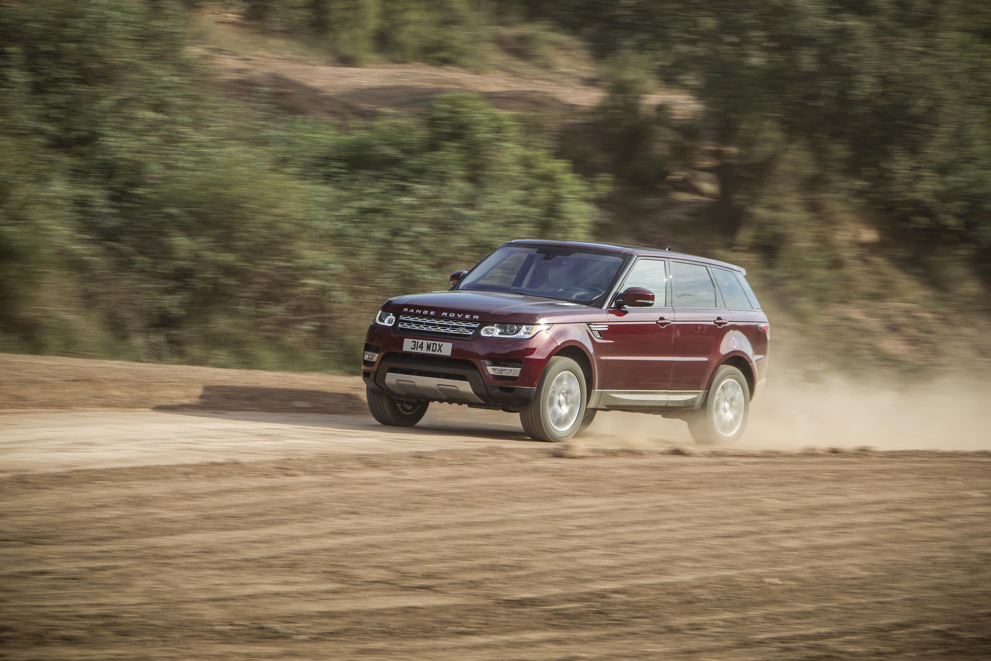 Oman motoring: Range Rover at the head of all terrain pack