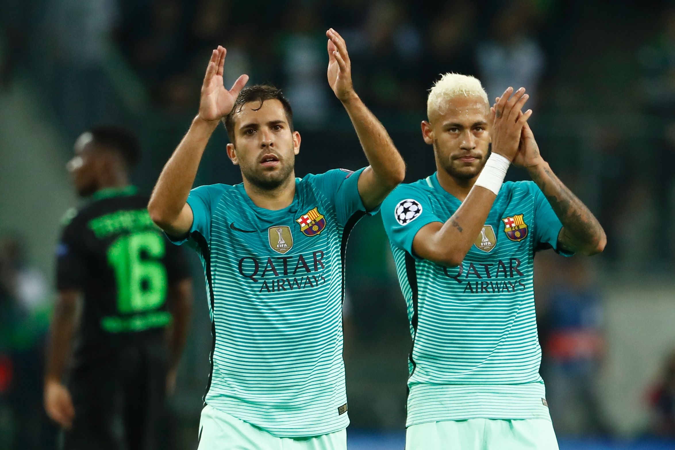 Barcelona battle from goal down to beat Gladbach 2-1