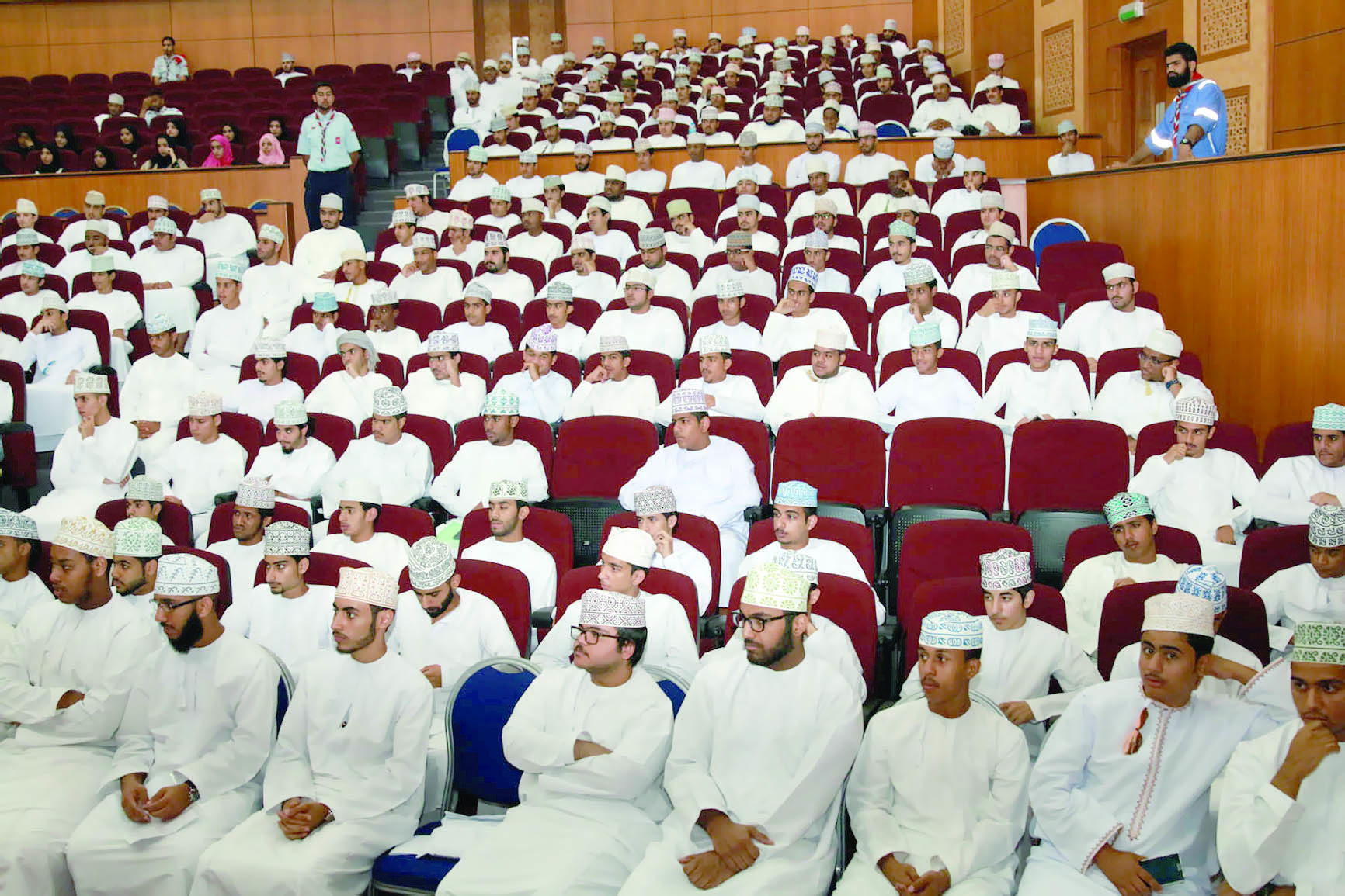 الكلية التقنية العليا تستقبل الطلبة المقبولين