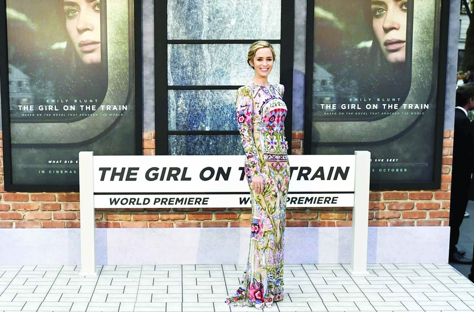 (فتاة في القطار ) يتصدر تذاكر السينما الأمريكية