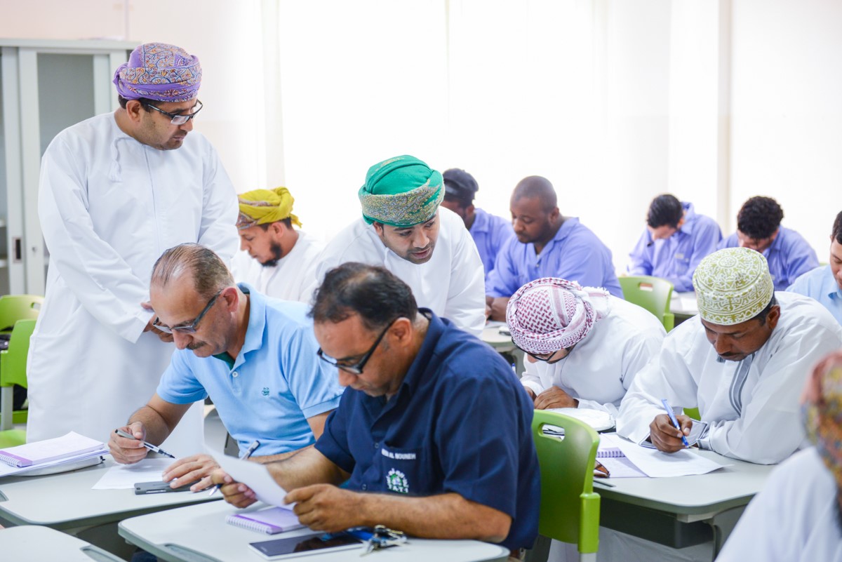 الممارسات السليمة في صيانة وخدمة أنظمة التبريد والتكييف
