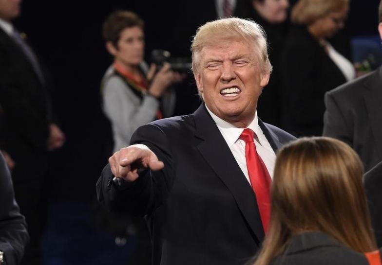 Trump's body language during debate raises social media eyebrows
