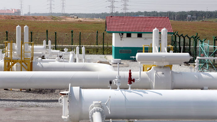 Shell plans sale of $1b Malaysia LNG stake