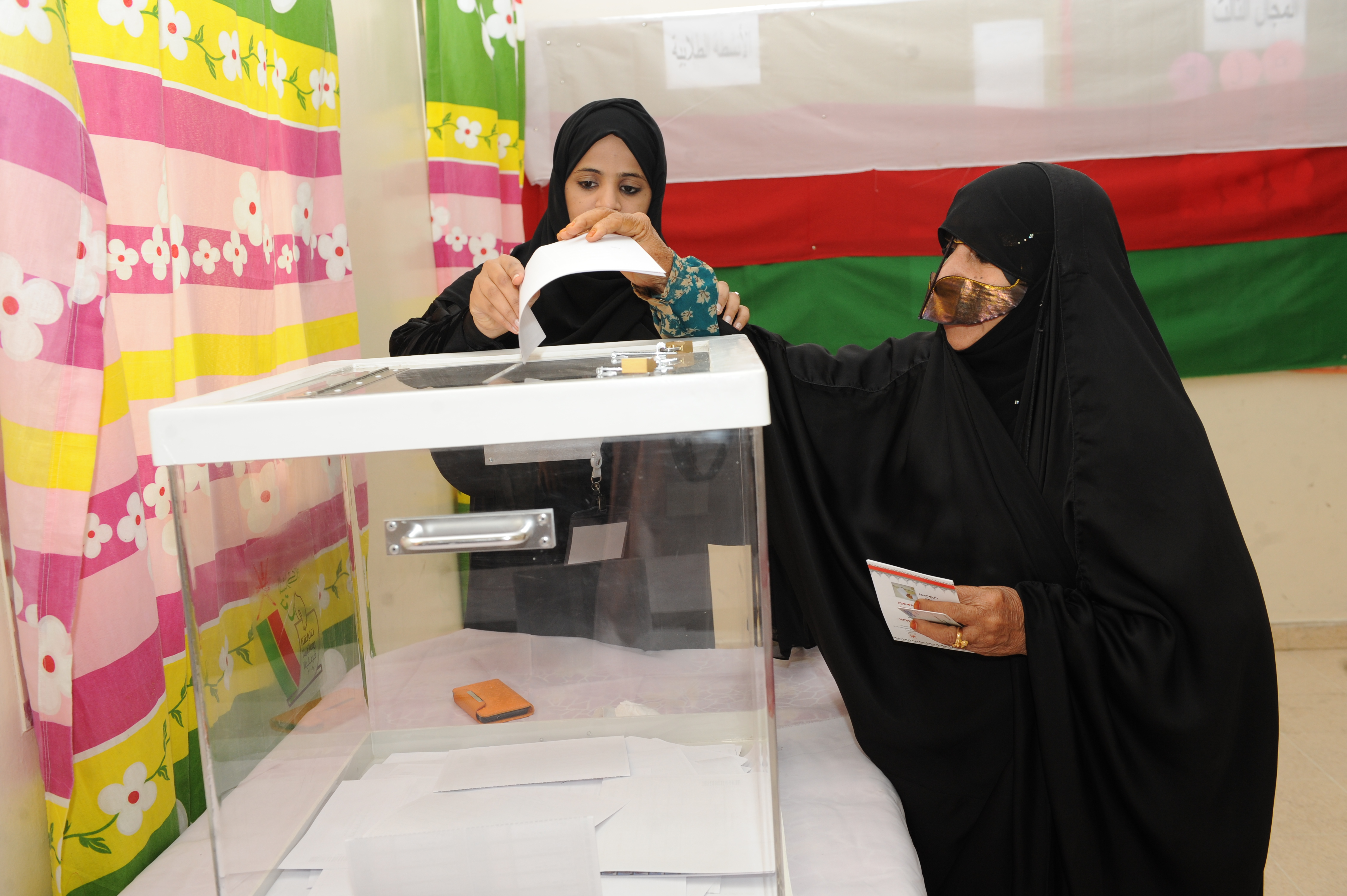 استعدادات مكثفة لانتخابات المجالس البلدية بالسلطنة للفترة الثانية