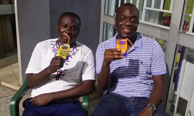 عصير فواكه لدعم مرشح المعارضة في انتخابات غانا