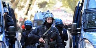 إصابة 11 شخصا نتيجة انفجار في مقهى بمدينة ميلانو الإيطالية