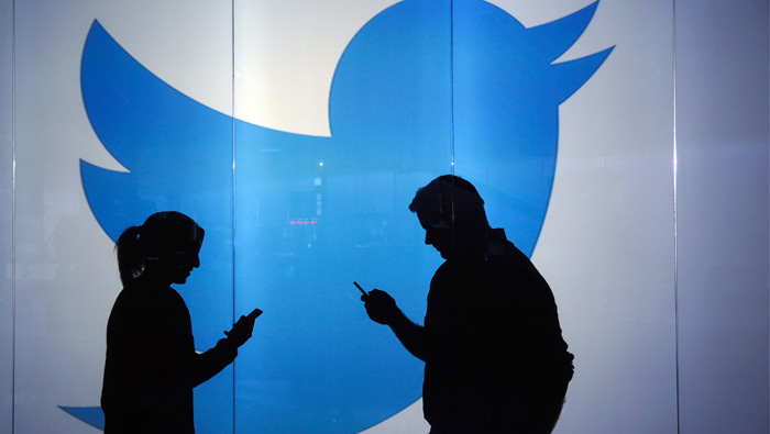 No partner in sight, Twitter faces tough solo choices