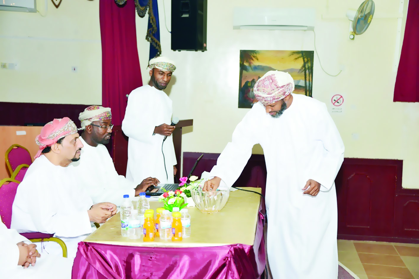 سحب قرعة دوري عمان لمدارس محافظة جنوب الشرقية