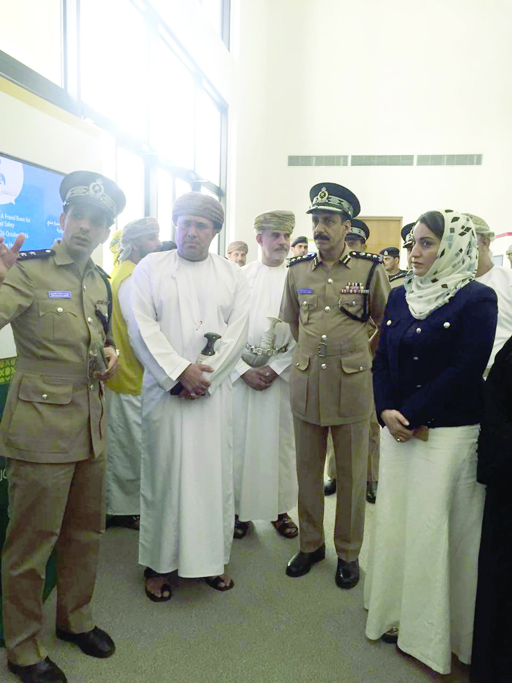 معهد السلامة المرورية يشارك في حملة «أنا جامعي.. أنا مسؤول»